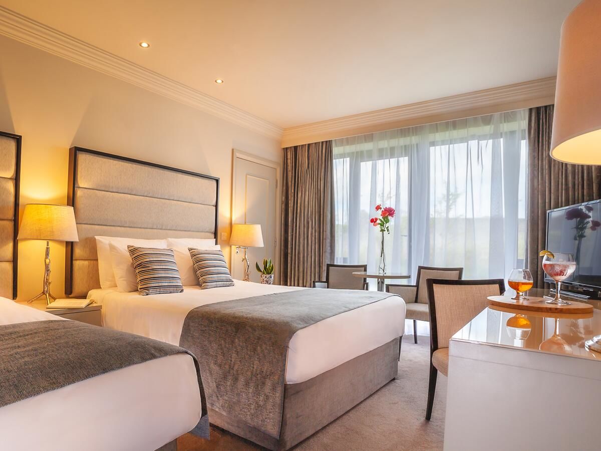 Отель The Connacht Hotel Голуэй