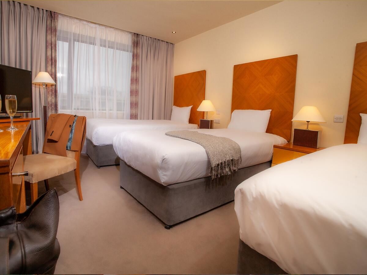 Отель The Connacht Hotel Голуэй